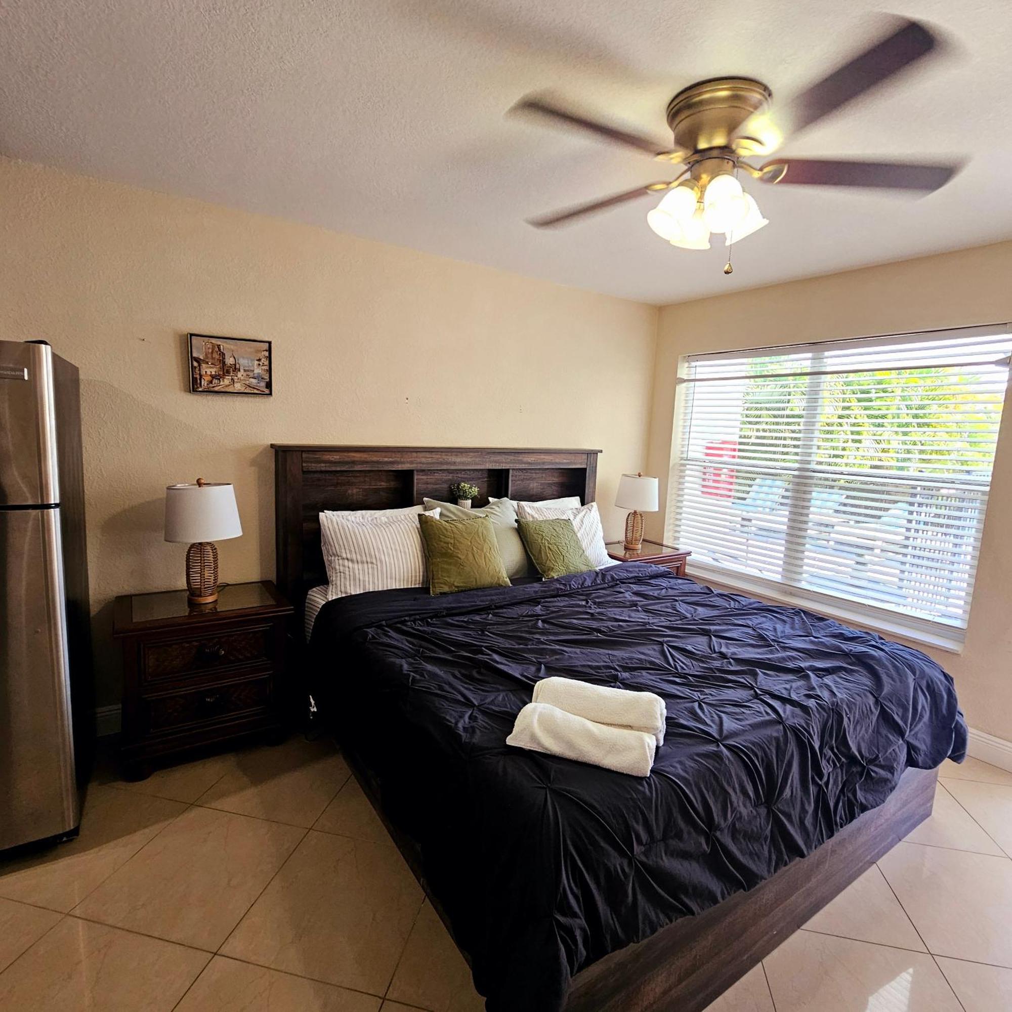 Equipped House W Pool & Patios, Near The Beaches, Prime Location- Ideal For Small Families, Coastal Haven Fort Lauderdale Ngoại thất bức ảnh