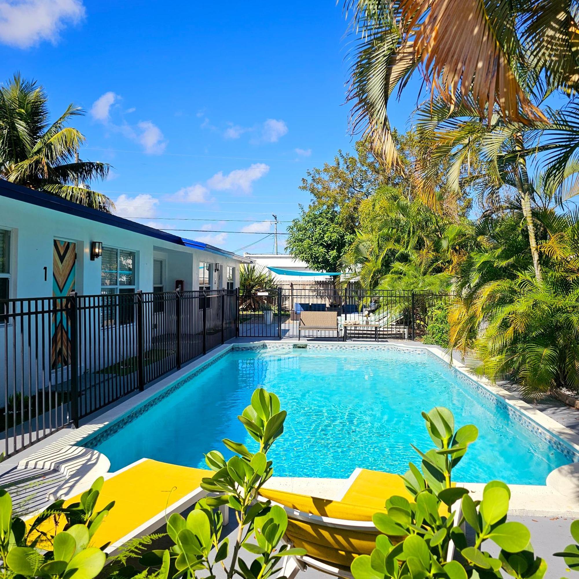 Equipped House W Pool & Patios, Near The Beaches, Prime Location- Ideal For Small Families, Coastal Haven Fort Lauderdale Ngoại thất bức ảnh