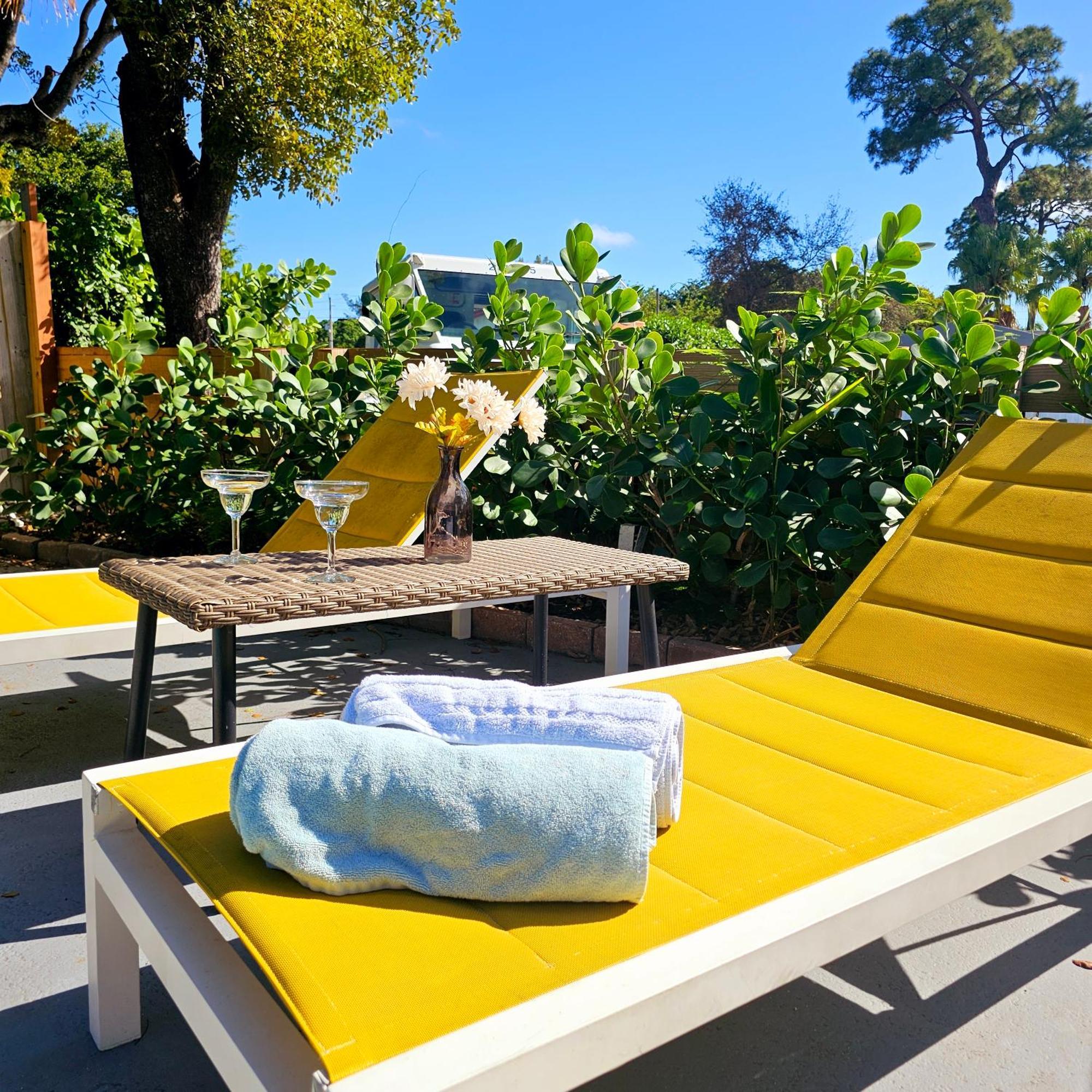 Equipped House W Pool & Patios, Near The Beaches, Prime Location- Ideal For Small Families, Coastal Haven Fort Lauderdale Ngoại thất bức ảnh