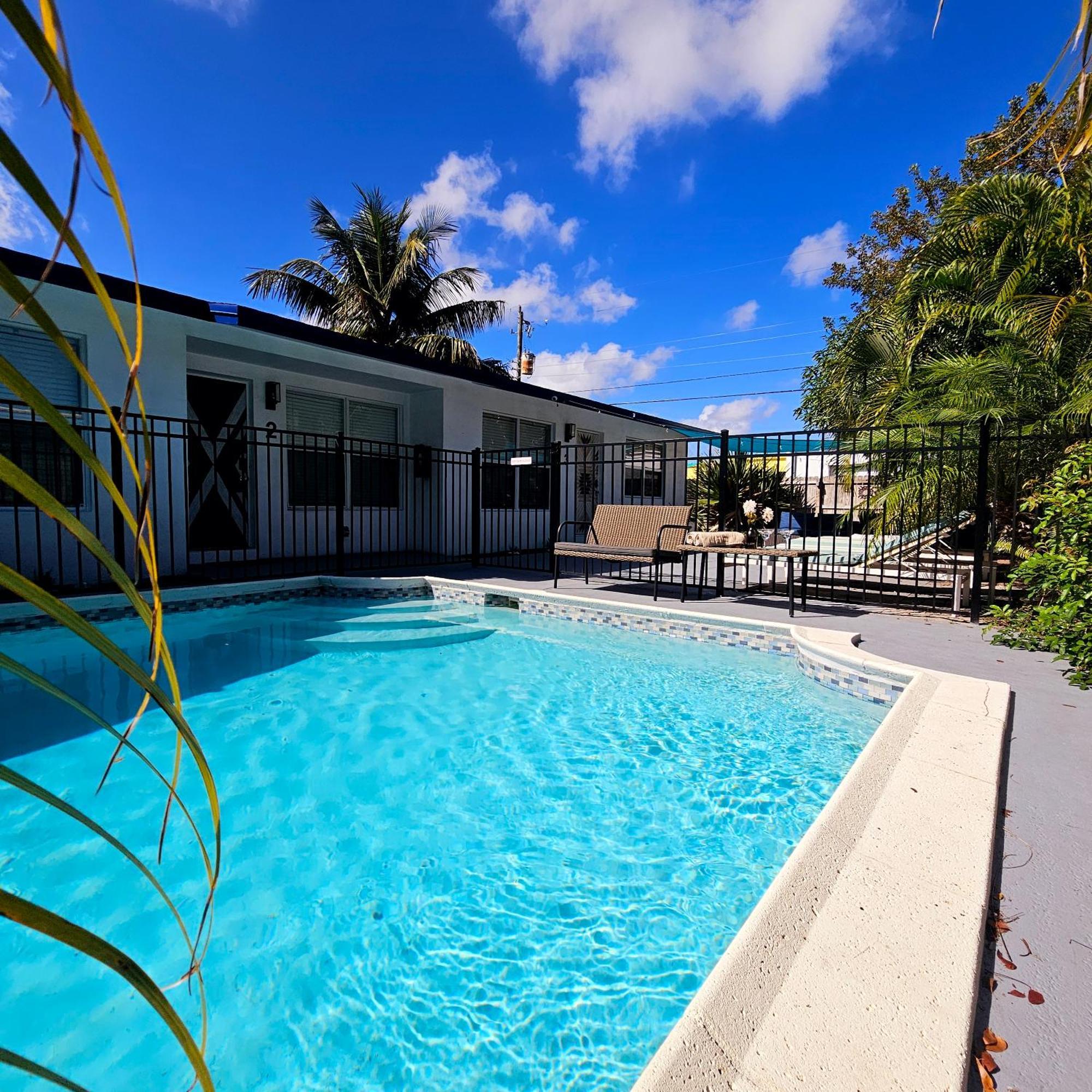 Equipped House W Pool & Patios, Near The Beaches, Prime Location- Ideal For Small Families, Coastal Haven Fort Lauderdale Ngoại thất bức ảnh